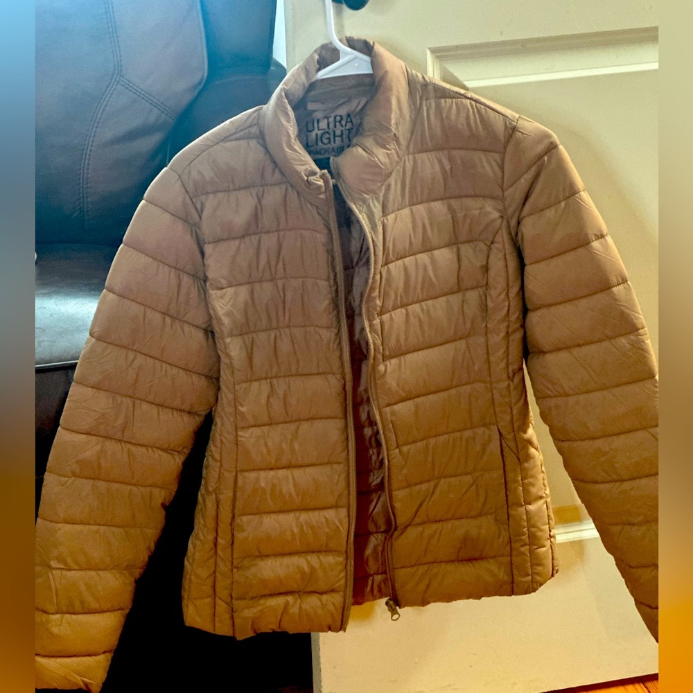 Camel puffer jacket size small